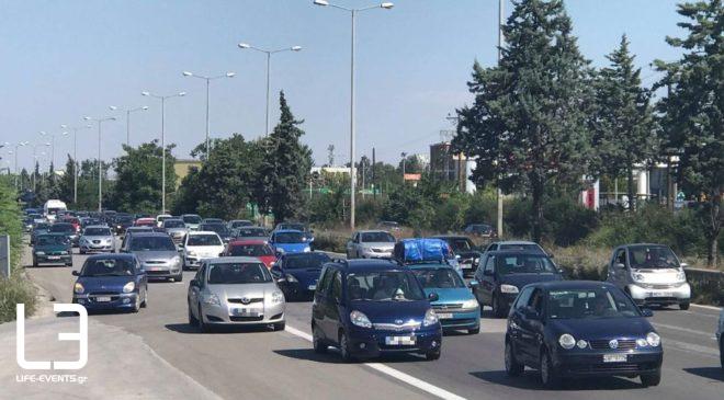 Τεράστιο και σήμερα το μποτιλιάρισμα στον δρόμο προς Χαλκιδική!