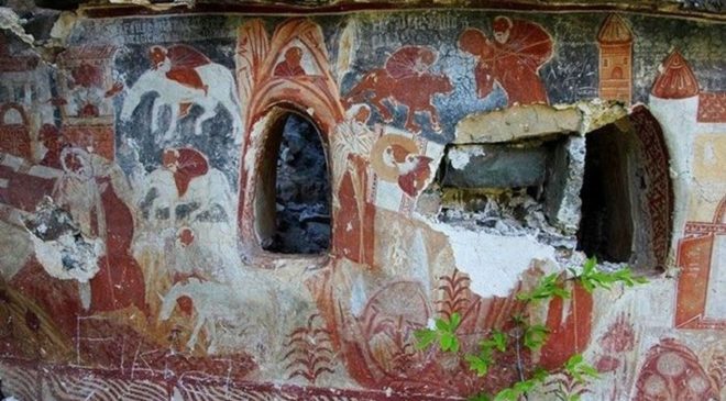 Παναγία Σουμελά: Φωτογραφίες από το εκκλησάκι που ανακαλύφηκε στον Πόντο