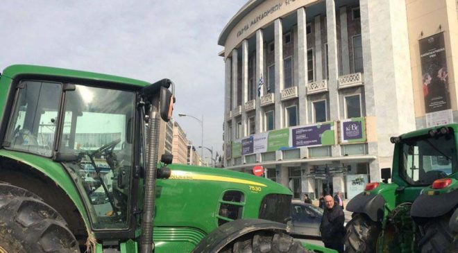 Θεσσαλία: Στους δρόμους οι αγρότες – Συμβολικό κλείσιμο της Εθνικής Οδού την Κυριακή