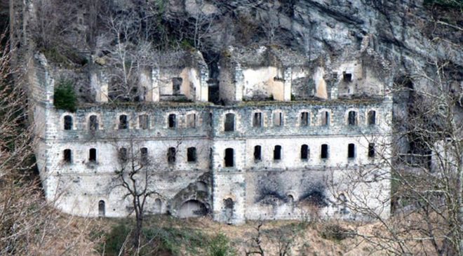 Εικόνα καταστροφής στην αρχαιότερη Μονή στην Τραπεζούντα (ΒΙΝΤΕΟ & ΦΩΤΟ)