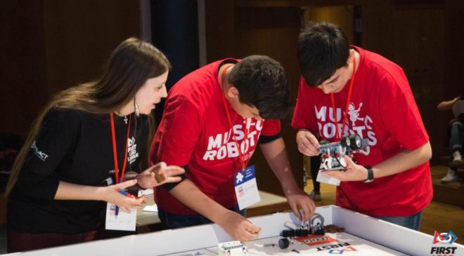 Διαγωνισμός FIRST® LEGO® League Jr. Expo Event για παιδιά στο δημαρχείο Θεσσαλονίκης