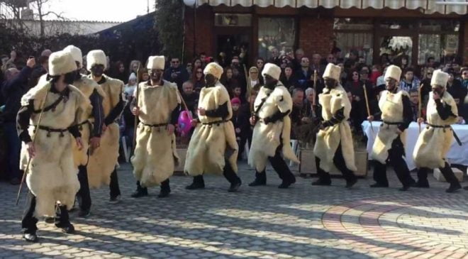 Το έθιμο των Μωμόγερων στην Καλαμαριά