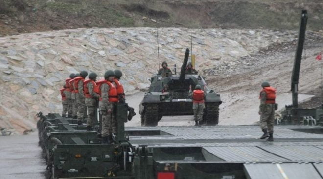 Η Γερμανία διαφωνεί με το εμπάργκο όπλων στη Τουρκία