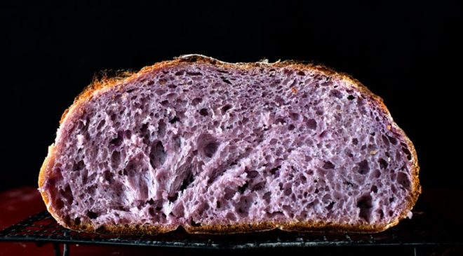 Μωβ ψωμί: Κι όμως υπάρχει και είναι υγιεινό