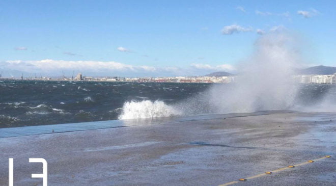 Θεσσαλονίκη: Ο Θερμαϊκός “βγήκε” στη Λεωφόρο Νίκης (ΒΙΝΤΕΟ)
