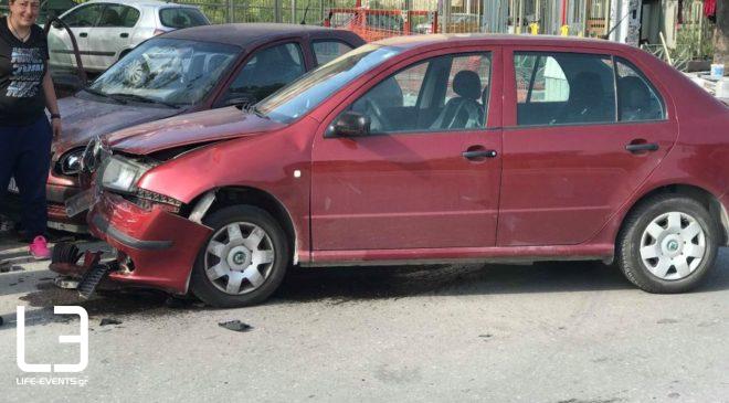 Θεσσαλονίκη: Τραυματισμός μητέρας και των δύο παιδιών της σε τροχαίο