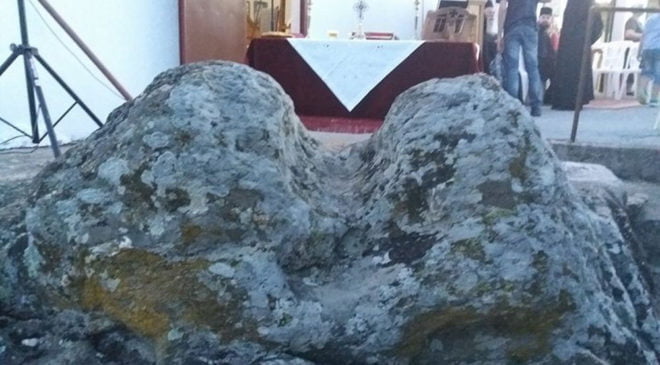 Ασκός: Η πέτρα του Αη Γιάννη που «πιάνει» τους αμαρτωλούς