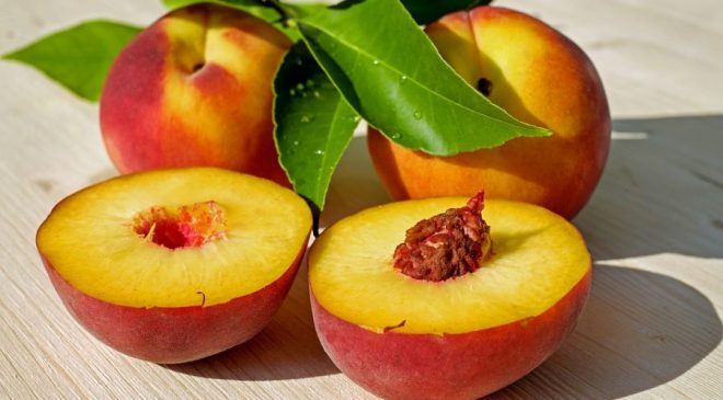 Ροδάκινο + Μήλο= Νεκταρίνι, συνδυασμός υγεία που μας δίνει!
