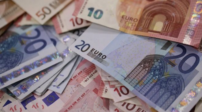 Κύπρος: Παύση εργασιών για την RCB Bank – Αλλαξε τους μετόχους λίγο πριν τη ρωσική εισβολή