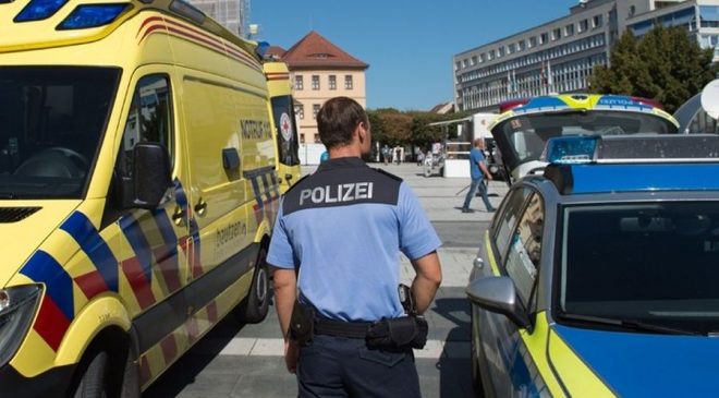 Φρίκη στην Γερμανία: Πέταξε κομμένο κεφάλι έξω από δικαστήριο