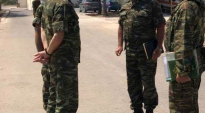 Όπλο εκπυρσοκρότησε στα χέρια αξιωματικού!