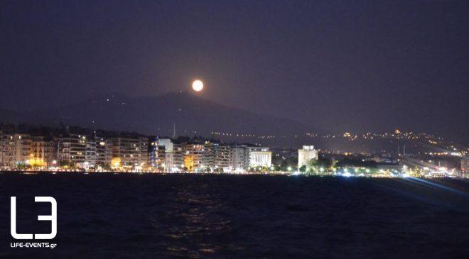Πανσέληνος Οκτωβρίου: Πότε θα δούμε το «φεγγάρι του κυνηγού»
