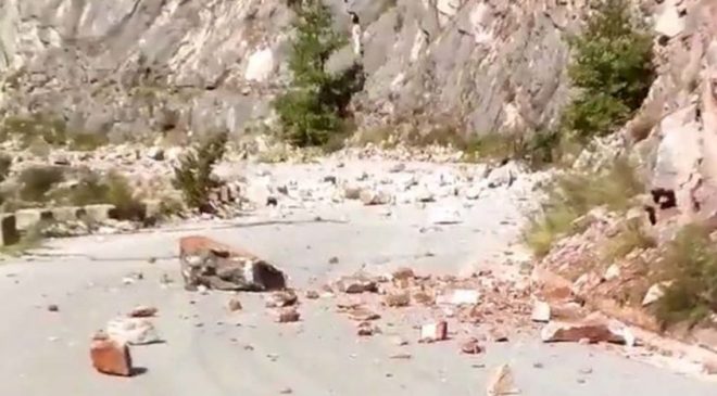 Χαλκιδική: Κατολισθήσεις στο Πόρτο Κουφό – Χωρίς γέφυρα στην Τορώνη