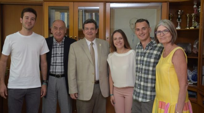 Συνάντηση του Πρύτανη του ΑΠΘ με την ομάδα που διακρίθηκε σε διαγωνισμό της Microsoft