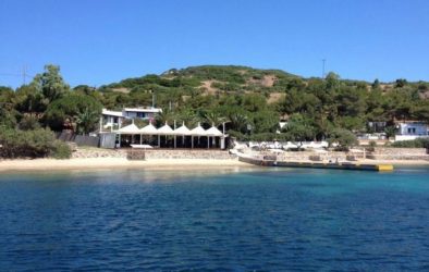 Το παραδεισένιο νησάκι στο Αιγαίο όπου κατοικεί μόνο μια οικογένεια (ΦΩΤΟ)