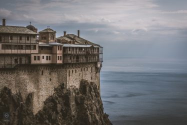 Η επιβλητική Μονή Σίμωνος Πέτρας στο Αγιο Ορος (ΦΩΤΟ)