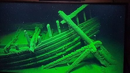 Στη Μαύρη Θάλασσα βρέθηκε άθικτο το αρχαιότερο ναυάγιο