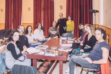 Ξεκίνησε πρόβες η παράσταση «Τόσο Κοντά» του ΚΘΒΕ