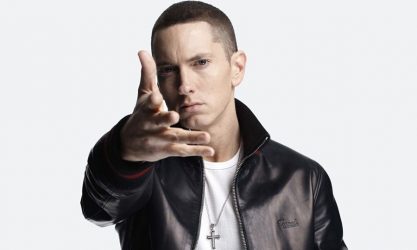 Ο Eminem δεν είναι ζωντανός, αλλά… – Απίθανη θεωρία συνωμοσίας (ΒΙΝΤΕΟ)