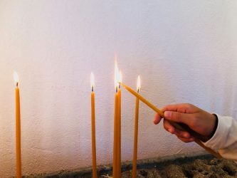 Μεγάλη Τετάρτη: Το Ευχέλαιο και το θεολογικό νόημα της ημέρας