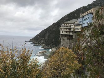 Επιχείρησε να κλέψει τάματα από την Εικόνα της Παναγίας Πορταΐτισσας στο Αγιο Ορος