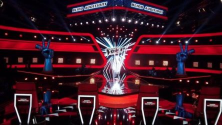 «The Voice»: Επιστρέφει για 10η χρονιά αλλά χωρίς Λιανό – Ποιος θα είναι ο παρουσιαστής (ΒΙΝΤΕΟ)