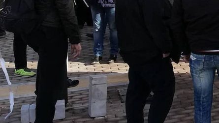 «Αντιεθνικιστική» συγκέντρωση στα Προπύλαια