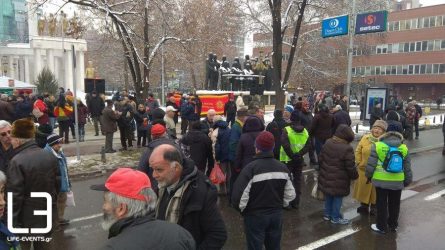 Σκόπια: Αρχισε η συνεδρίαση στη Βουλή – Σιγουριά για τους 80 βουλευτές