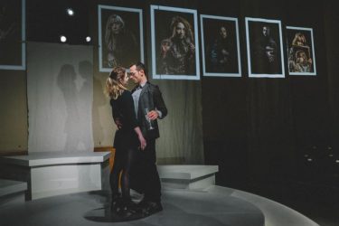 Αρχίζουν οι παραστάσεις για το «Τόσο κοντά»