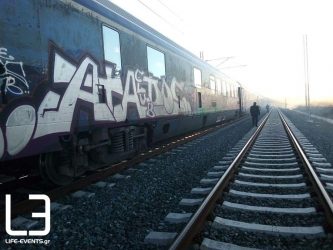 ΤΡΑΙΝΟΣΕ : Aμαξοστοιχία που εκτελούσε το δρομολόγιο Φλώρινα – Θεσσαλονίκη έπεσε σε βράχια