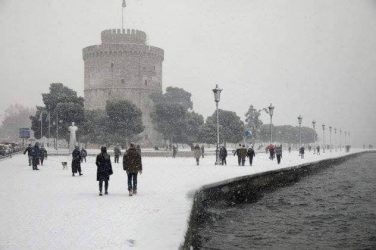 Σε επιφυλακή θα παραμείνουν οι υπηρεσίες των δήμων