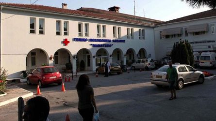Σοκ στην Κοζάνη: Ανδρας εντοπίστηκε μέσα στα αίματα στο σπίτι του