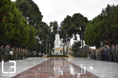Κατάθεση στεφάνων από μαθητές στο Γ΄ Σώμα Στρατού