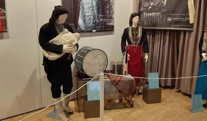 Ποντιακές ενδυμασίες σε Εκθεση στο Μόναχο
