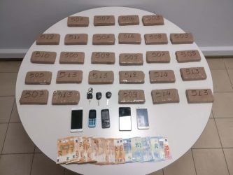 Σύλληψη τεσσάρων ατόμων με ηρωίνη