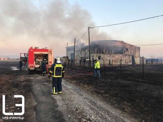 Ενας νεκρός πυροσβέστης στη φωτιά στη ΒΙΠΕ Θεσσαλονίκης