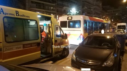 Πέταξαν γυάλινο μπουκάλι προς λεωφορείο του ΟΑΣΘ – Σοβαρός τραυματισμός νεαρής