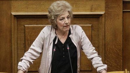 Σία Αναγνωστοπούλου: “Τέλος στο θέμα εκφοβισμού για τη γλώσσα στα Σκόπια”