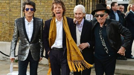 Αναβάλλουν την περιοδεία οι Rolling Stones