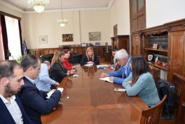 Συνάντηση του Ε. Χατζηγεωργίου με ποντιακά σωματεία