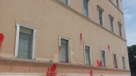 ΕΔΕ στην Αστυνομία για την εισβολή στη Βουλή