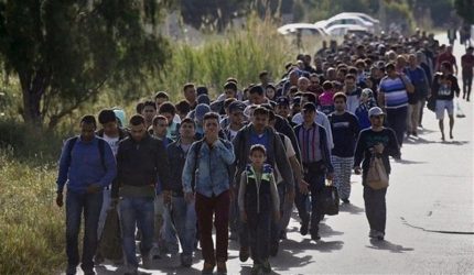 Καραβάνι μεταναστών έξω από την Θεσσαλονίκη