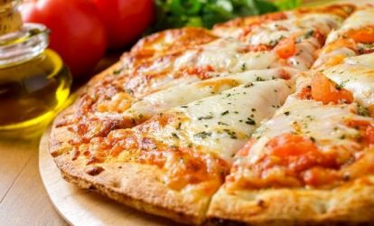 Γιατί δεν πρέπει να αφήνουμε μέχρι την επόμενη μέρα την πίτσα εκτός ψυγείου