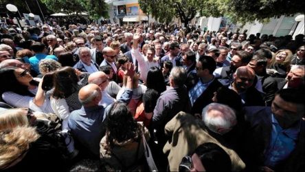 Θερμή υποδοχή του Αλ. Τσίπρα στην Αρτα