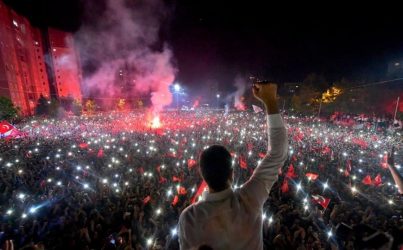 “Κάηκε” η Πόλη από τη νίκη Ιμάμογλου (ΒΙΝΤΕΟ)