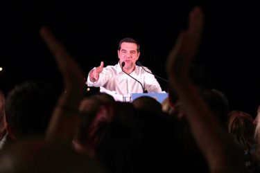 Αλ. Τσίπρας: “Πολύ σύντομα η μεσαία τάξη θα συνειδητοποιήσει τη μεγάλη κοροϊδία του κ. Μητσοτάκη”