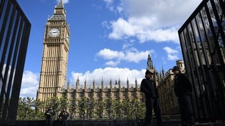 Κορονοϊός: Ολοένα και πιο κοντά στο lockdown το Λονδίνο