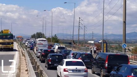 Καραμπόλα στο δρόμο Θεσσαλονίκης-Μουδανιών – Μποτιλιάρισμα στο σημείο