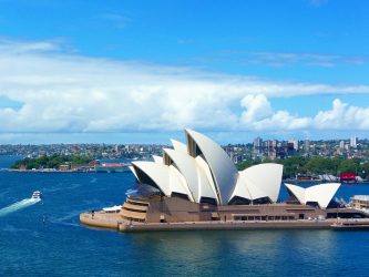 Αυστραλία: Αγόρασε επιπλέον 1 εκατ. δόσεις Moderna από την ΕΕ