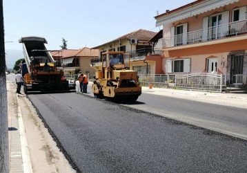 Βελτίωση οδοστρωμάτων στην Πέλλα